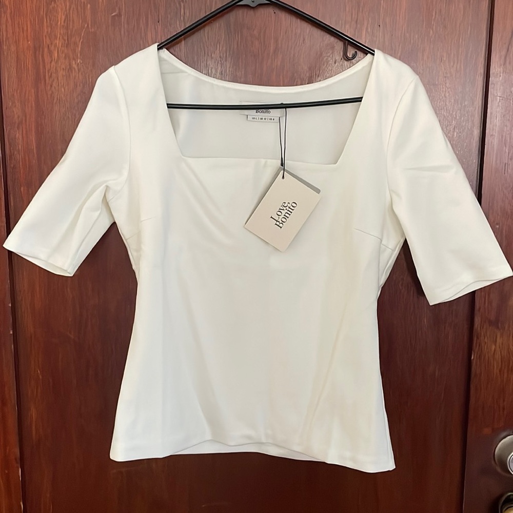 💟NWT: Square neck Top💟
